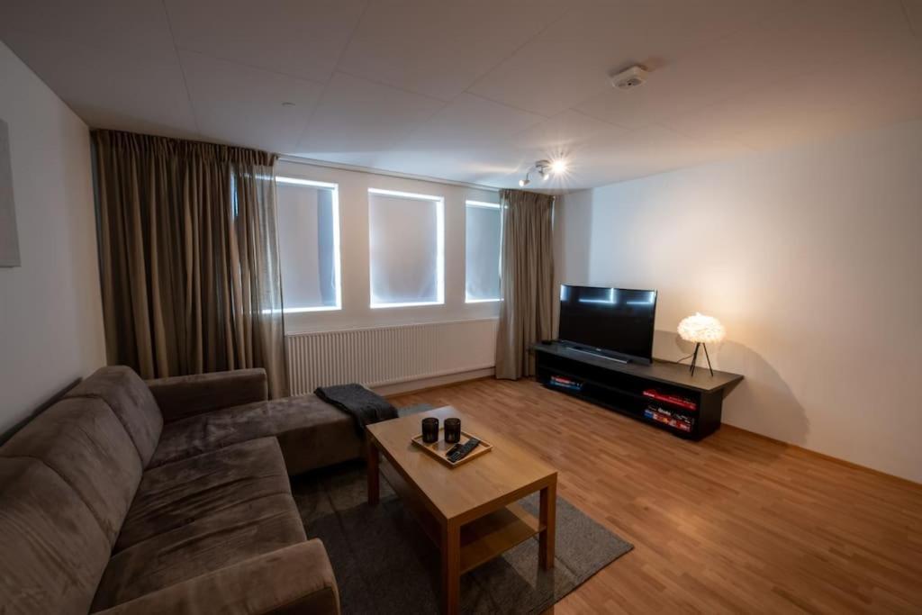 Lovely One Bedroom Apartment In Hafnarfjörður Eksteriør billede